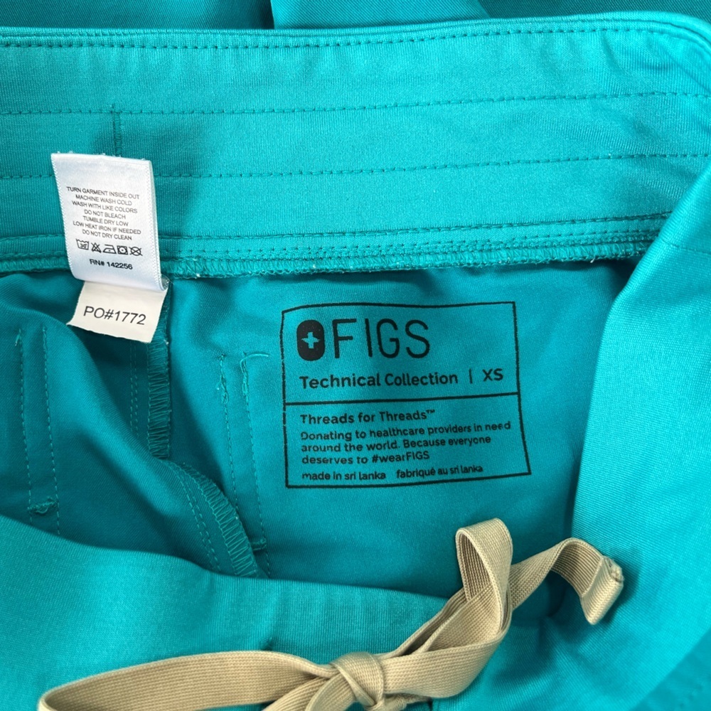 FIGS Women’s Zamora Jogger Scrub Pants in Teal Blue Green, size XS - Picture 6 of 8